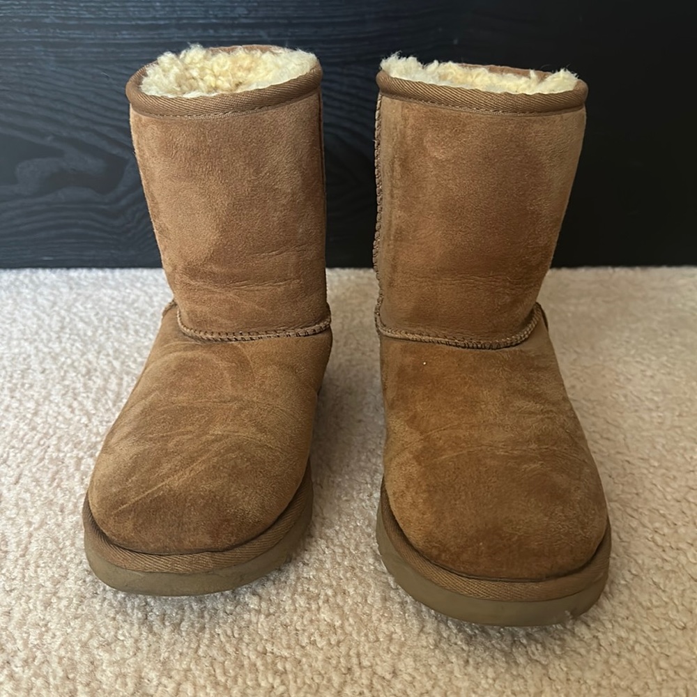 Ugg low boots